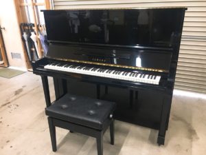 YAMAHAのアップライトピアノ U30BI