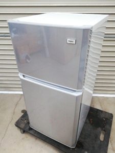 ハイアールの冷凍冷蔵庫  JR-N106E  2012年製