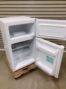福島県いわき市小名浜にて出張買取したHaierのノンフロン冷凍冷蔵庫のBR-85Aの写真