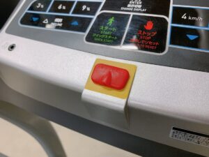 栃木県真岡市鷲巣にて出張買取したTempoのトレッドミルのFITNESS T82の安全キーの写真