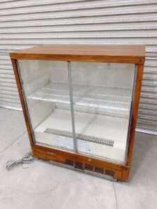 栃木県芳賀郡益子町益子にて出張買取したHOSHIZAKIの冷蔵ショーケースのSSB-85ATの写真