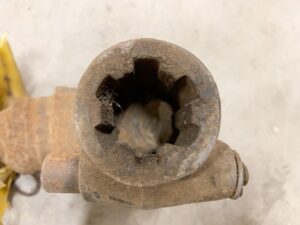 茨城県桜川市富士見台にて出張買取したトラクターパーツのユニバーサルジョイントの写真