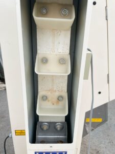 茨城県牛久市神谷にて出張買取した金子農機の色彩選別機のAK-M350の写真