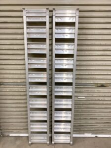 栃木県真岡市粕田にて出張買取した昭和のアルミブリッジのSBA-180-25-0.5の写真