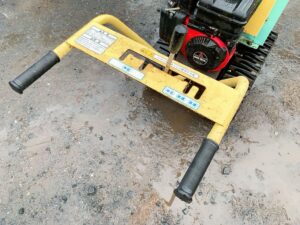 茨城県かすみがうら市市川にて出張買取したカルイの粉砕機のHNJ-6Mのハンドルの写真