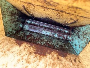 茨城県かすみがうら市市川にて出張買取したカルイの粉砕機のHNJ-6Mの投入口の写真