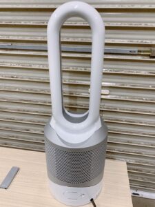 栃木県芳賀郡益子町小泉にて出張買取したDysonの空気清浄機能付きファンヒーターのHP03の写真