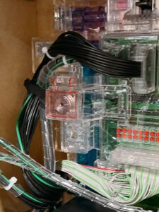 茨城県高萩市安良川にて出張買取した北電子のパチスロ実機の回胴式遊戯機 SグランベルムZXZの内部の写真