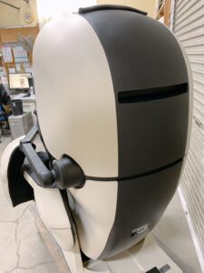 栃木県塩谷郡高根沢町石末にて出張買取したファミリーイナダのファミリーメディカルチェアのFMC-LPN30000の背面の写真