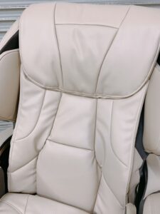 茨城県竜ケ崎市根町にて出張買取したPanasonicのマッサージチェアのEP-MA98Mの背もたれの写真