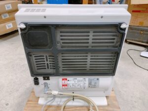 栃木県真岡市鬼怒ヶ丘にて出張買取したRinnaiのLPガス用 ガスファンヒーターのRC-A4401NP-RMの背面の写真