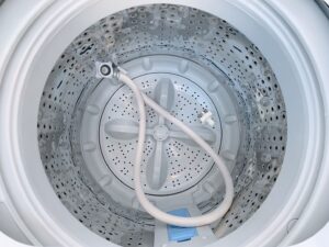 茨城県潮来市潮来にて出張買取した山善の全自動電気洗濯機のYWM-60の槽内の写真