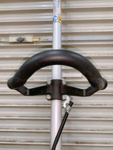 栃木県芳賀郡市貝町文谷にて出張買取した丸山の刈払機のBCS264Sのハンドルの写真