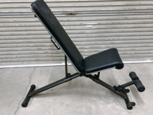 茨城県日立市大沼町にて出張買取したBARWINGの可変式トレーニングベンチのBW-AJB01の写真