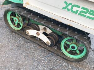 栃木県芳賀郡茂木町馬門にて出張買取したアテックスのクローラ型運搬車のXG250のクローラーの写真