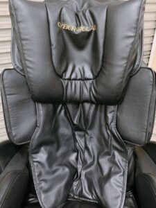茨城県稲敷郡阿見町吉原にて出張買取したフジ医療器のマッサージチェアのCYBER-RELAX AS-850の写真