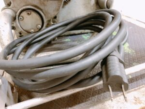 栃木県塩谷郡高根沢町桑窪にて出張買取したREXのパイプマシンのS50AIIIの電源コードの写真