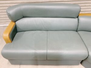 茨城県常陸大宮市宇留野にて出張買取したINTERLIVAXのコーナーソファー テーブルセットのソファの写真