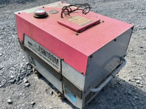 茨城県牛久市桂町にて出張買取したshindaiwaのエンジン発電機兼用溶接機のEGW180Mの写真