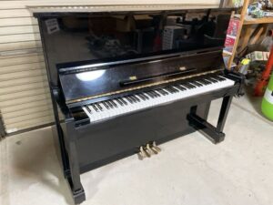 栃木県芳賀郡市貝町椎谷にて出張買取したKAWAIのアップライトピアノのBL-12の写真