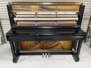 栃木県芳賀郡市貝町椎谷にて出張買取したKAWAIのアップライトピアノのBL-12の写真