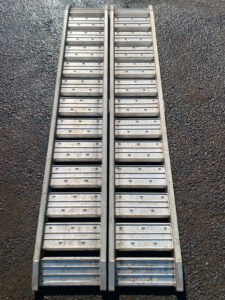 栃木県塩谷郡高根沢町下柏崎にてアルコックのアルミブリッジのNAS-0708Mを出張買取いたしました！