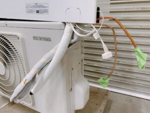 茨城県那珂市後台にて出張買取したIRIS OHYAMAのルームエアコンのIRA-2204Rの写真