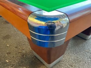 栃木県芳賀郡市貝町刈生田にて出張買取した淡路亭渡辺商店のビリヤード台の写真