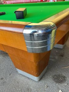 栃木県芳賀郡市貝町刈生田にて出張買取した淡路亭渡辺商店のビリヤード台の写真
