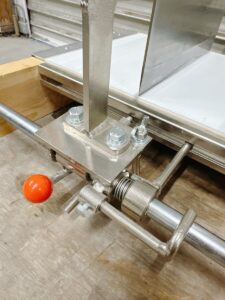 茨城県北茨城市平潟町にて出張買取したウエダ製作所の家庭用手動式麺切器のめん切カッター16型の写真