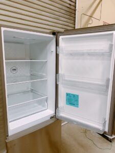 茨城県水戸市天王町にて出張買取したHaierのノンフロン冷凍冷蔵庫のJR-27Bの冷蔵室の写真