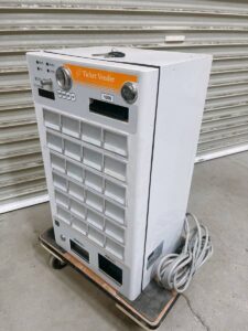 茨城県北茨城市磯原町にてGLORYのチケットベンダーのVT-S10を出張買取いたしました！