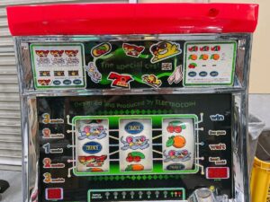 福島県いわき市小名浜にてエレクトロコインジャパンのパチスロ実機のサクセションのリールの写真