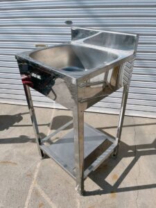 茨城県水戸市見川にて業務用のステンレス 一槽シンクを出張買取いたしました！