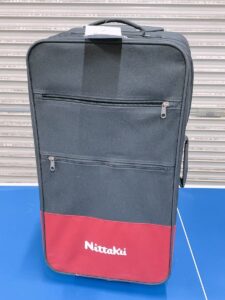 茨城県行方市手賀にて出張買取したNittakuの卓球マシンのロボッチャ NT-3017の専用ケースの写真