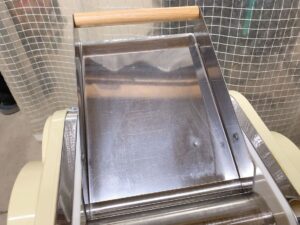 茨城県潮来市あやめにて出張買取した三省堂実業の電動製麺機のSTDZM-300Aの写真