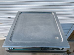 栃木県那須烏山市白久にて出張買取したHOSHIZAKIの食器洗浄機のJWE-400TUB3のトッププレートの写真